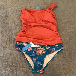 Women's Salmon and Floral Swim Set